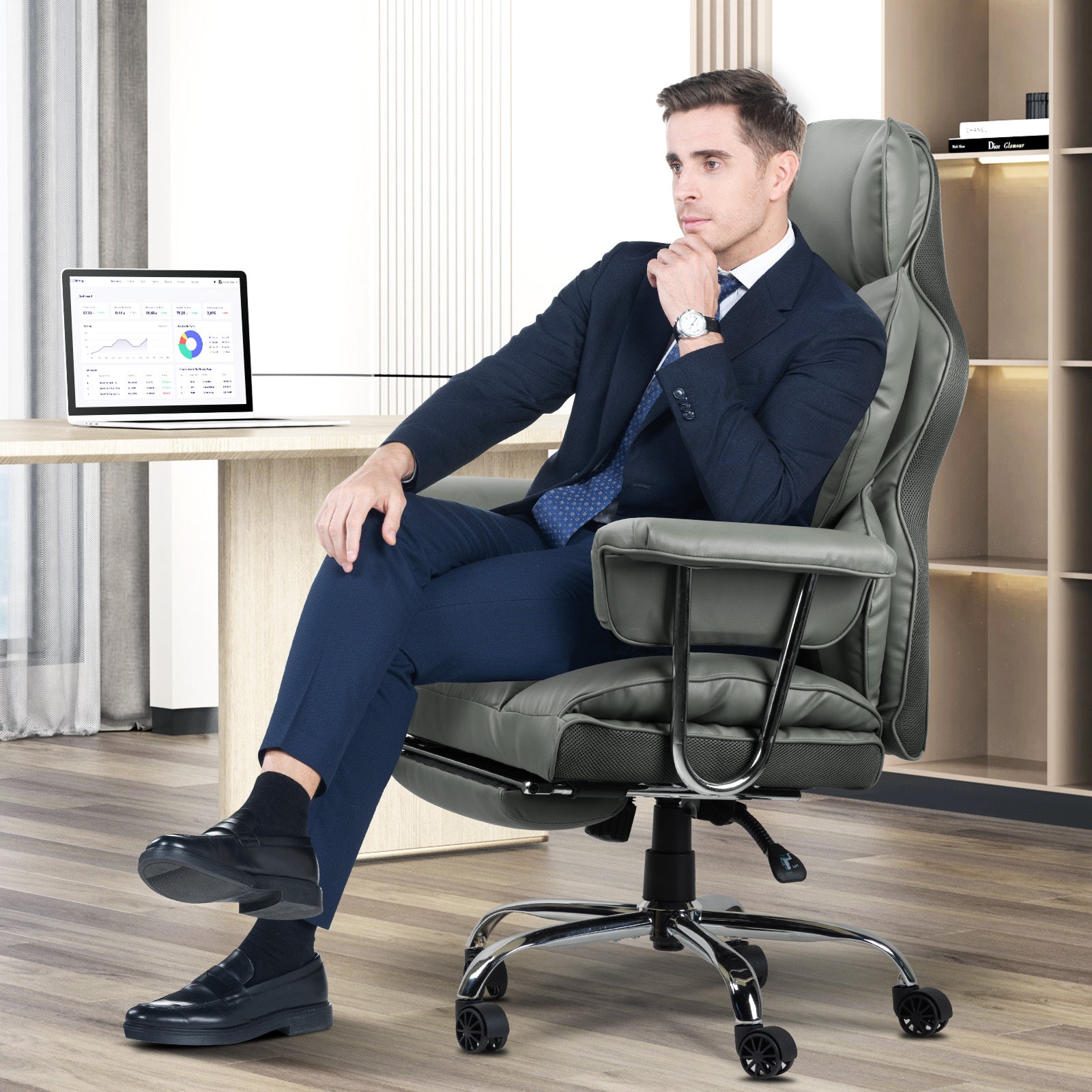 Sedia da Ufficio - RATTANTREE - Poltrona presidenziale - Sedia Girevole con Schienale Alto in Pelle, con Poggiatesta, Bracciolo e Poggiapiedi Retrattile - Grigio