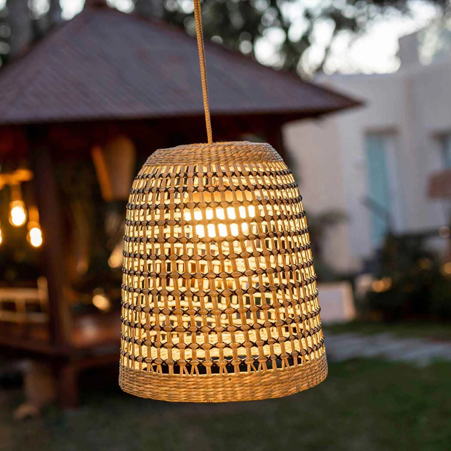 LÚZETE - LUCE A SOSPENSIONE PER ESTERNI SENZA CAVO POSITANO 35 BATTERIA RICARICABILE