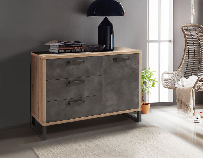 Madia / comò Industry con 3 cassetti e un'anta in finitura Rovere e Grigio smoke ZCMFAB610
