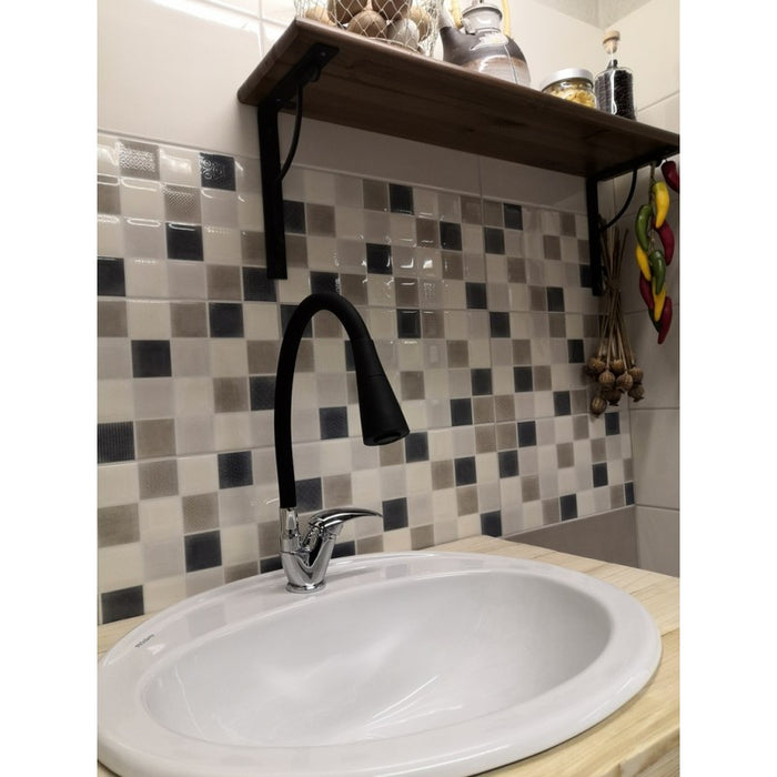 Miscelatore flessibile per lavello SAZAVA in memory foam in ottone cromato nero