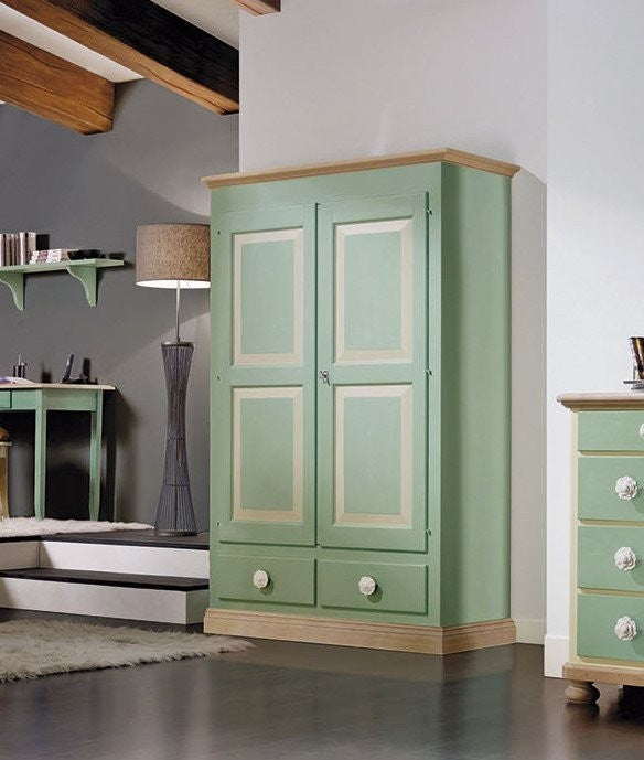 Armadio 2 porte in legno verde e miele shabby 127x60x200 (2204) - Mobili 2G