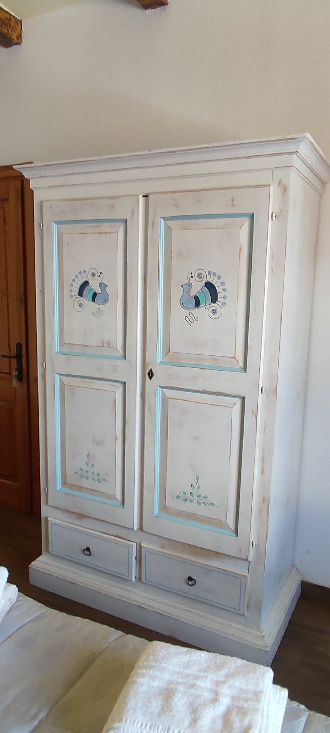 Armadio 2 porte shabby legno bianco consumato 125x61x200 - Mobili 2G