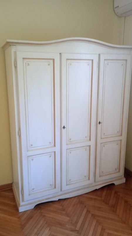 Armadio 3 ante legno shabby avorio anticato decori filo arancione 158x56x197 - Mobili 2G