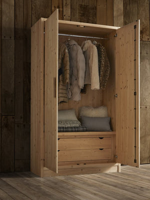 Armadio cortina 2 ante in legno massello di abete 125x55x220