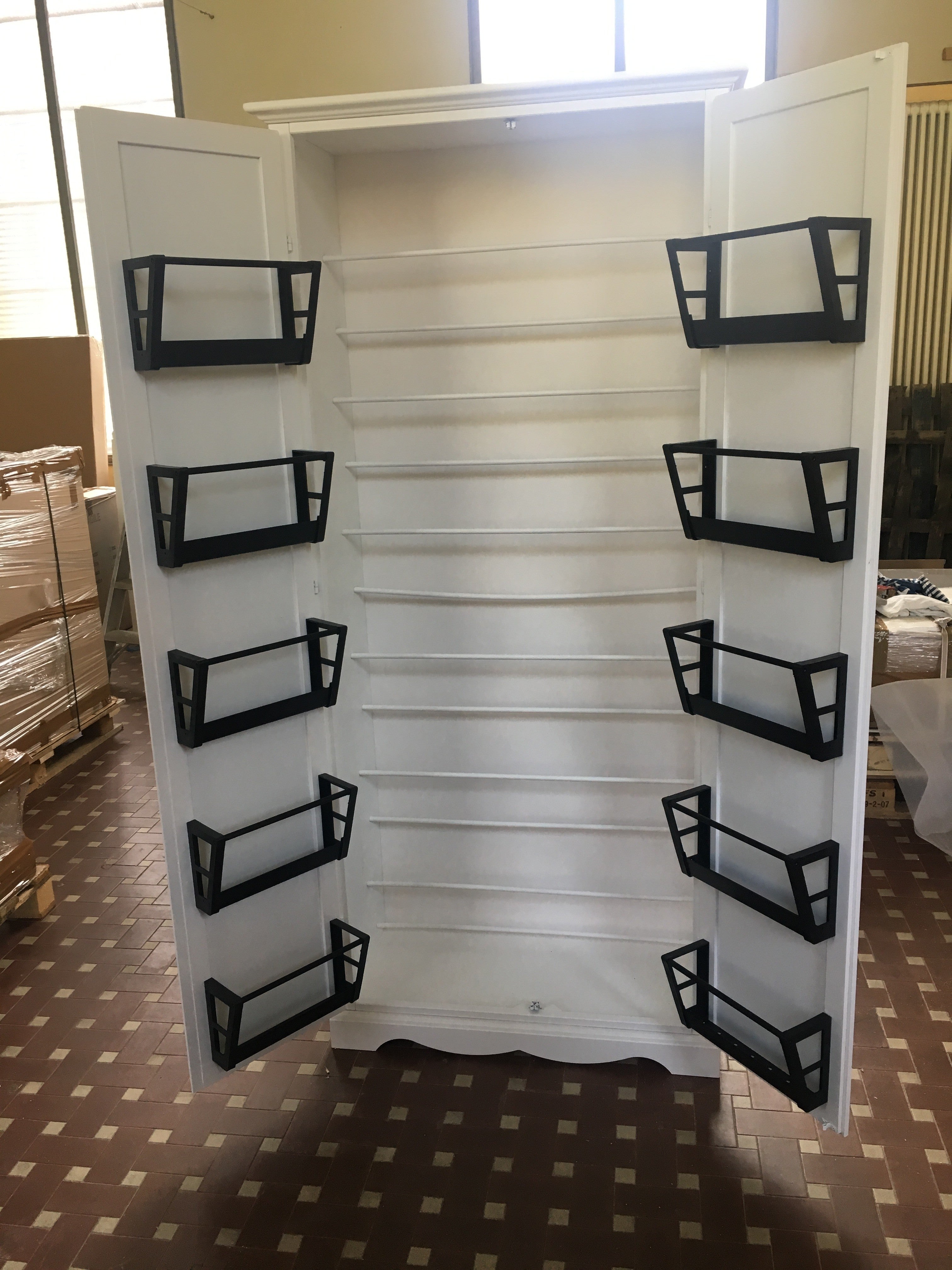 Armadio porta scarpe in legno bianco laccato cm 87x40x192h (1521) - Mobili 2G