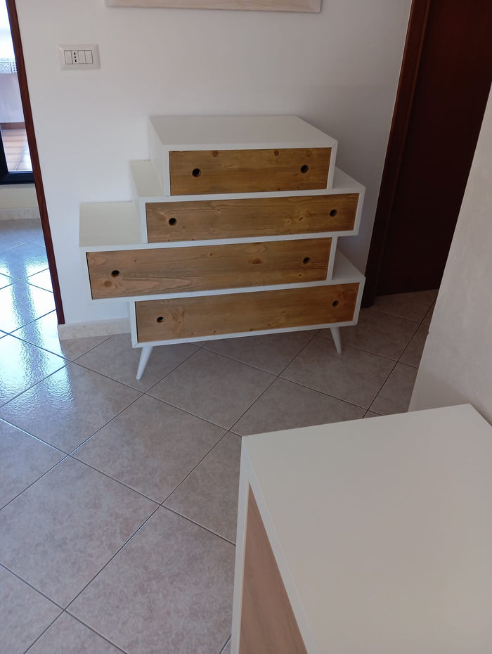 Cassettiera 4 cassetti in legno abete spazzolato bicolore 110x45x95 (878) - Mobili 2G