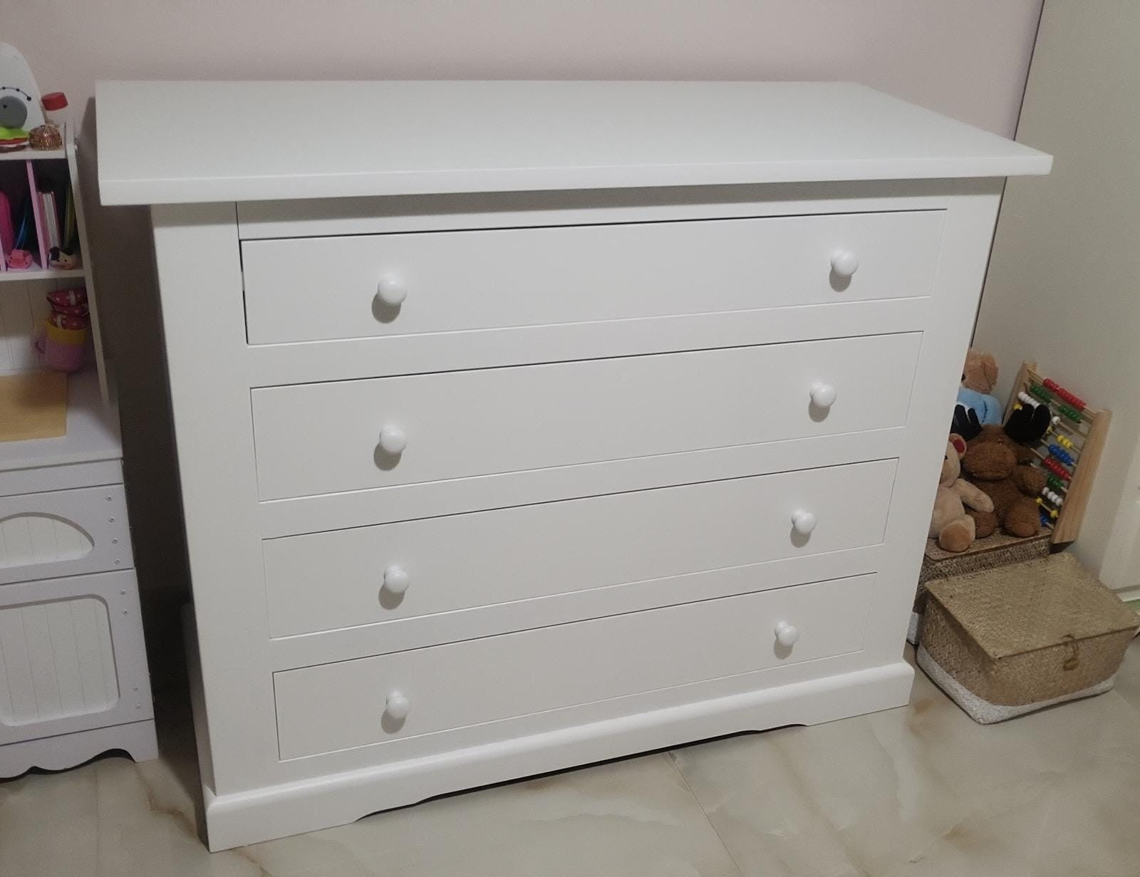 Cassettiera classica 4 cassetti legno bianco shabby 115x50x90 (1176) - Mobili 2G