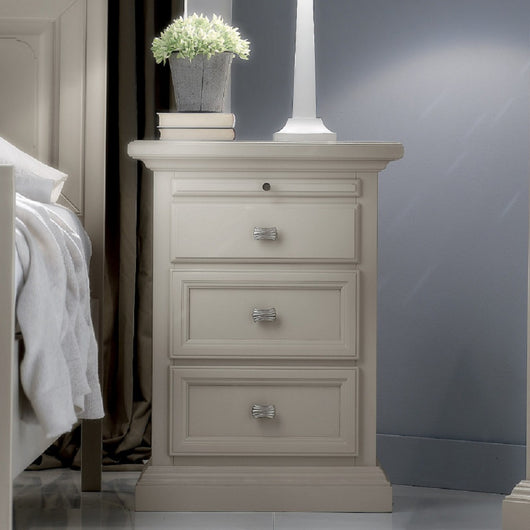 Comodino 3 cassetti 1 tiretto in legno massello avorio l.52 p.38 h.70 - Mobili 2G