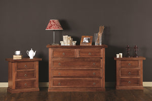 Comodino arte povera in legno 3 cassetti tinta noce 64x35x62 (77) - Mobili 2G