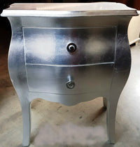 Comodino bombato 2 cassetti legno argento 49x29x61 (1252) - Mobili 2G