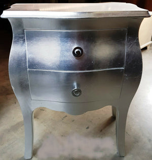 Comodino bombato 2 cassetti legno argento 49x29x61 (1252) - Mobili 2G