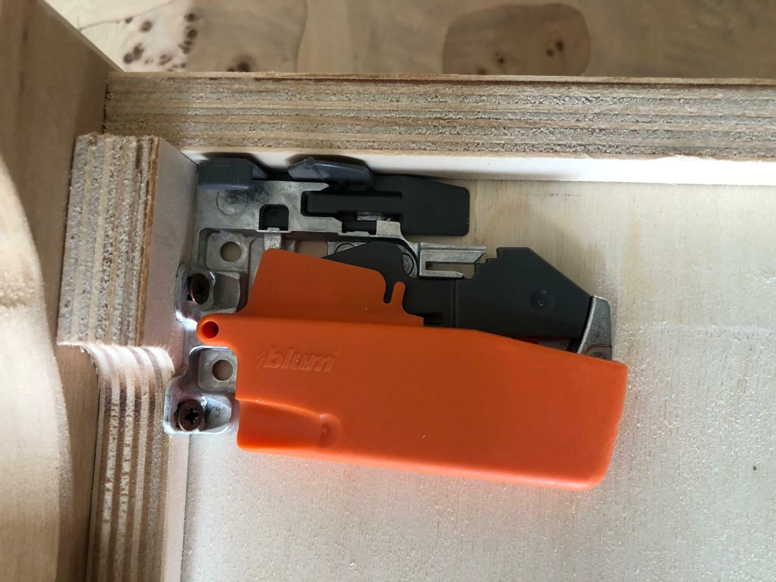 Credenza 4 porte 4 cassetti classica barocco legno grezzo 227x60x106 - Mobili 2G