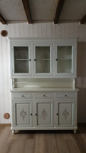 Cristalliera 3 porte napoletana legno bianco sporco decori l.150 p.43 h.208 (492) - Mobili 2G