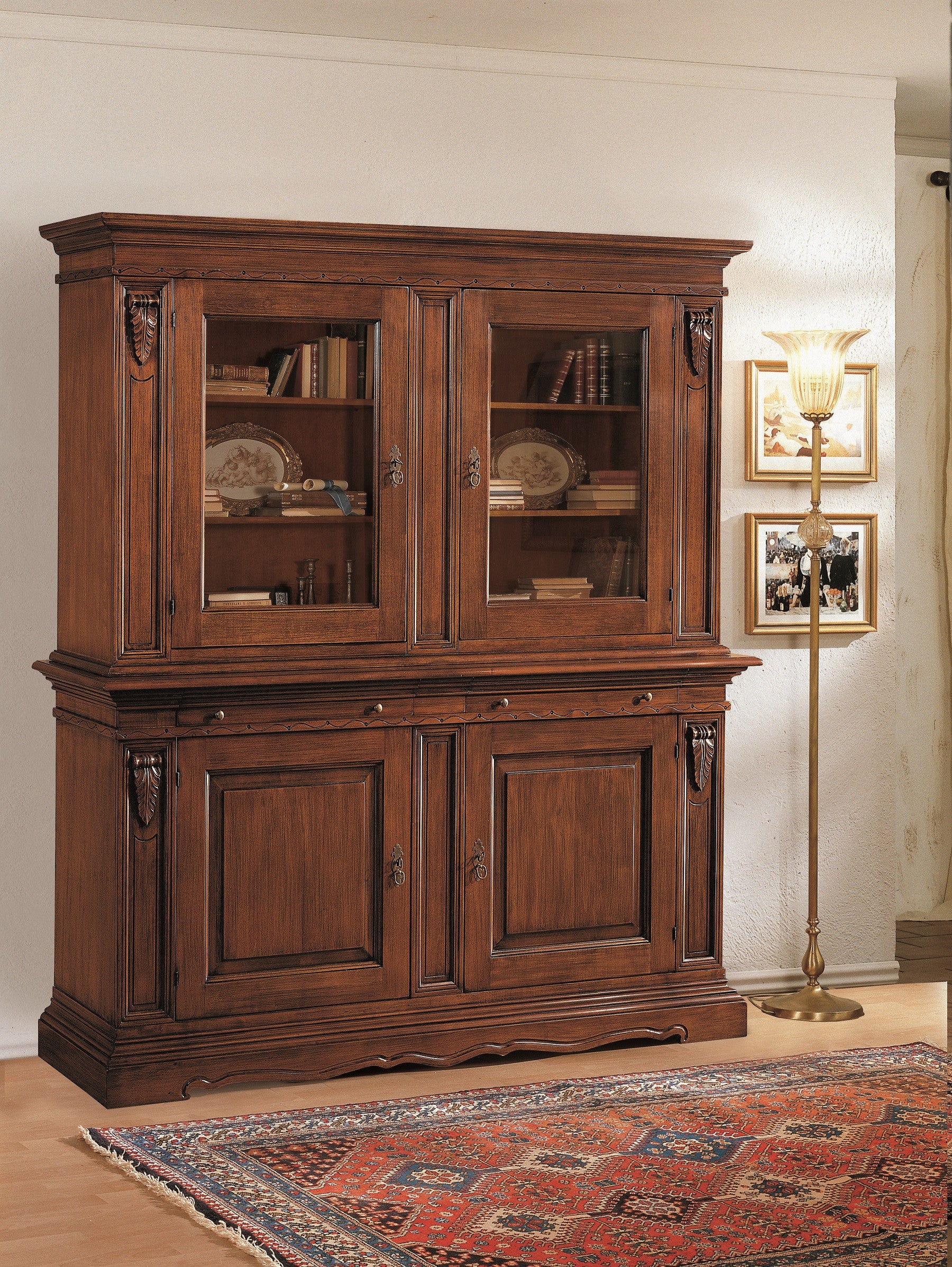 Cristalliera 4 porte tinta noce in legno l.213 p.54 h.226