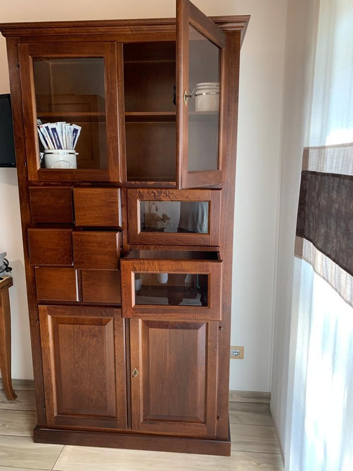 Dispensa pastaia arte povera in legno tinta noce l.107 p.45 h.203