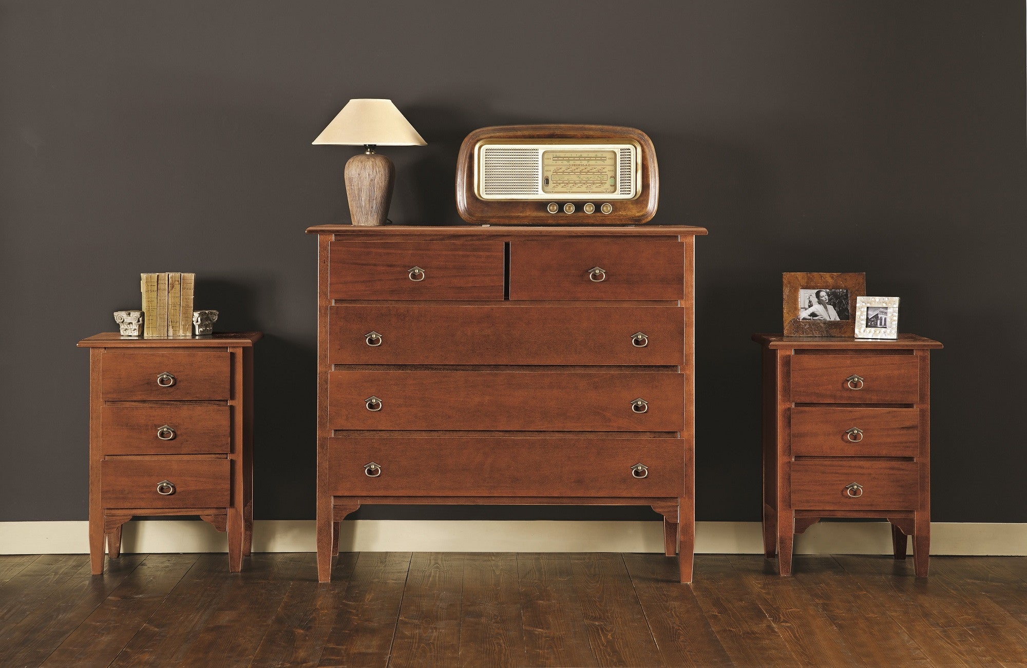 Gruppo como' 2 comodini arte povera tinta noce - Mobili 2G