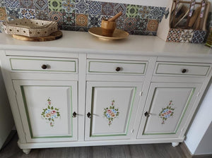 Madia credenza 3 ante napoletana bianco con decori e profili verdi l.150 p.43 h.98 (493) - Mobili 2G