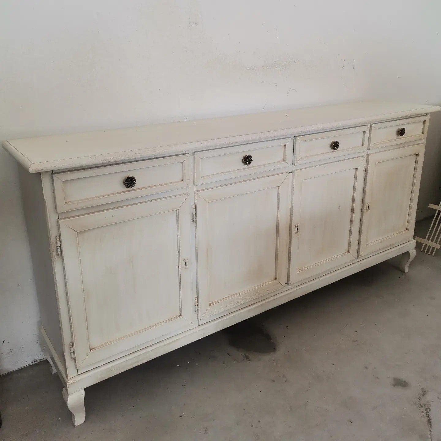 Madia credenza 4 porte legno shabby bianco anticato 205x45x98 - Mobili 2G