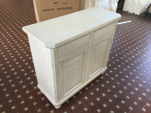 Madia credenza in legno bianco invecchiato e decori l.104 p.43 h.98