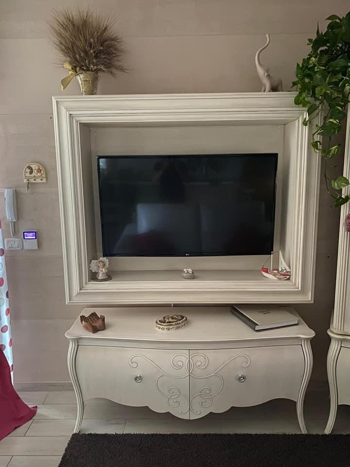 Cornice porta tv in legno a parete laccato o noce x soggiorno - Mobili 2G