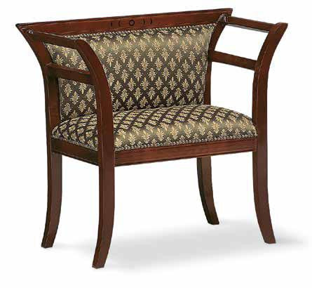 Poltrona imbottita in legno massello intagliata con fregi - Mobili 2G