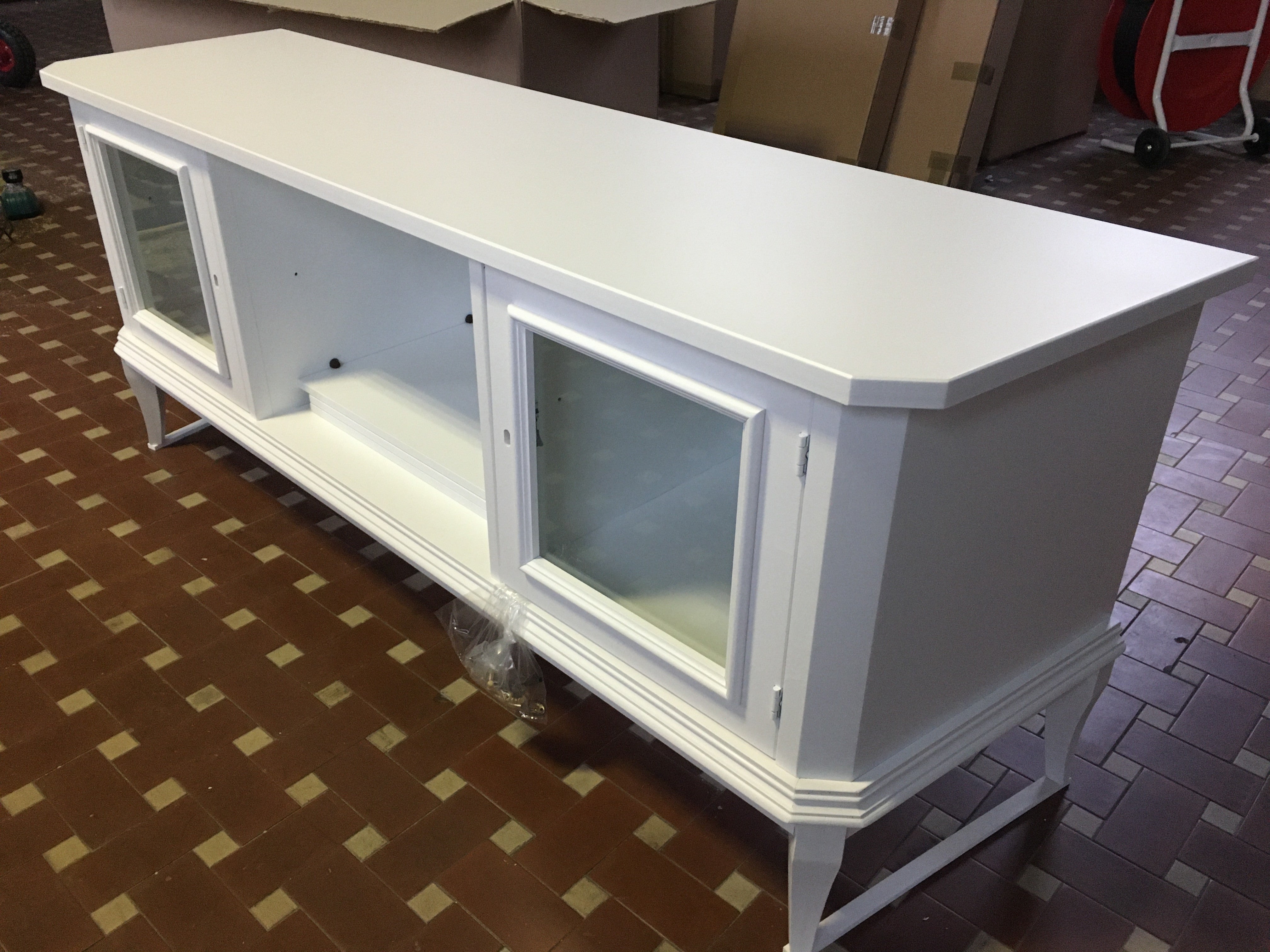 Porta tv basso in legno shabby bianco 164x46x64