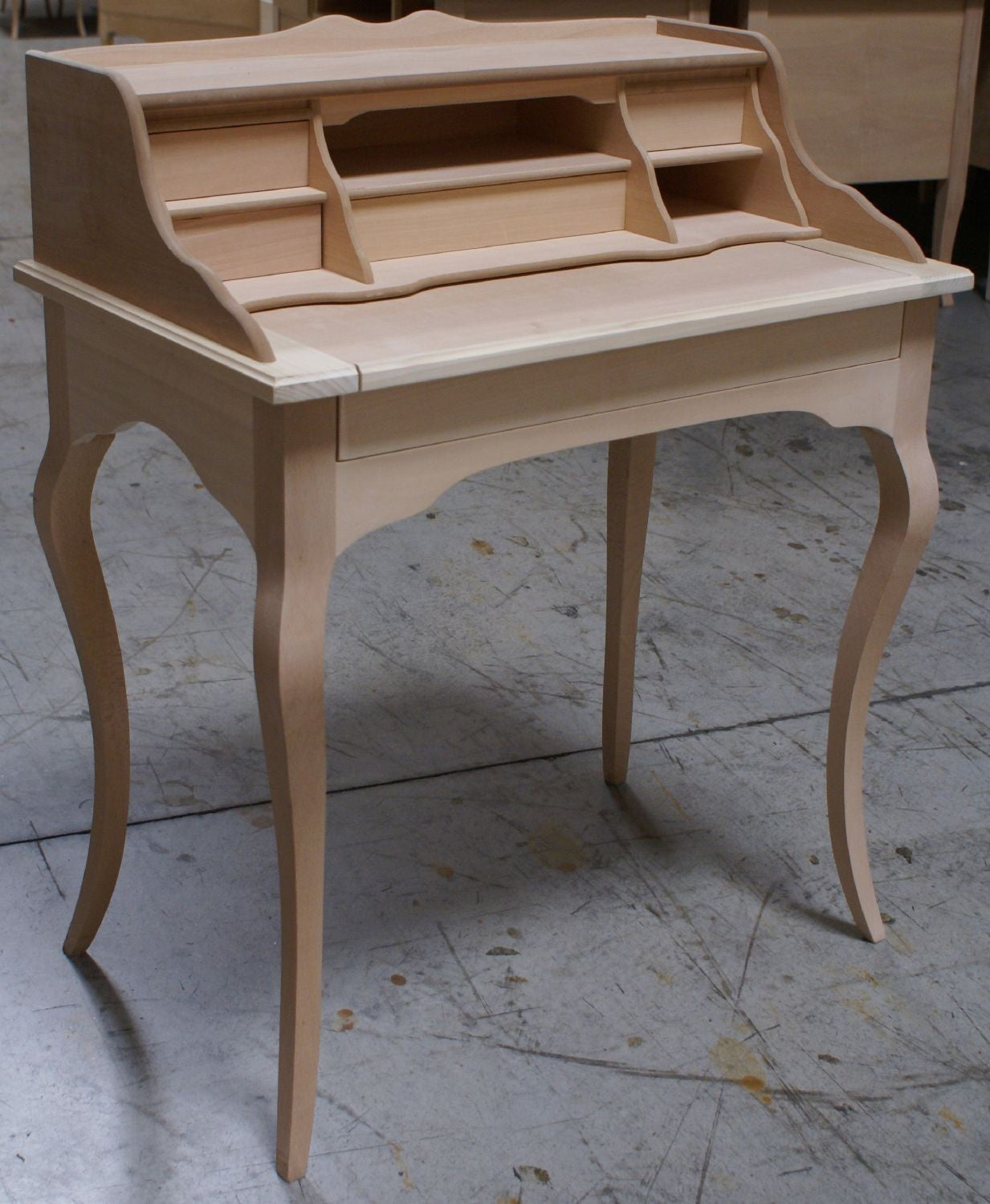 Scrivania classica 6 cassetti piano estraibile legno avorio 78x50x95 (3107) - Mobili 2G