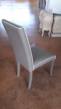 Mobili 2g -set 2 sedie imbottite tortora ecopelle filo bianco (6041) - Mobili 2G