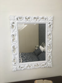 Specchiera barocca intagliata bianco lucida  l.74 p.3 h.94