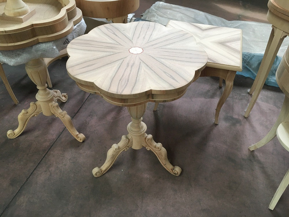 tavolino rotondo "fiore" intarsiato gambone 3 piedi grezzo d.56 h.71 (3122) - Mobili 2G