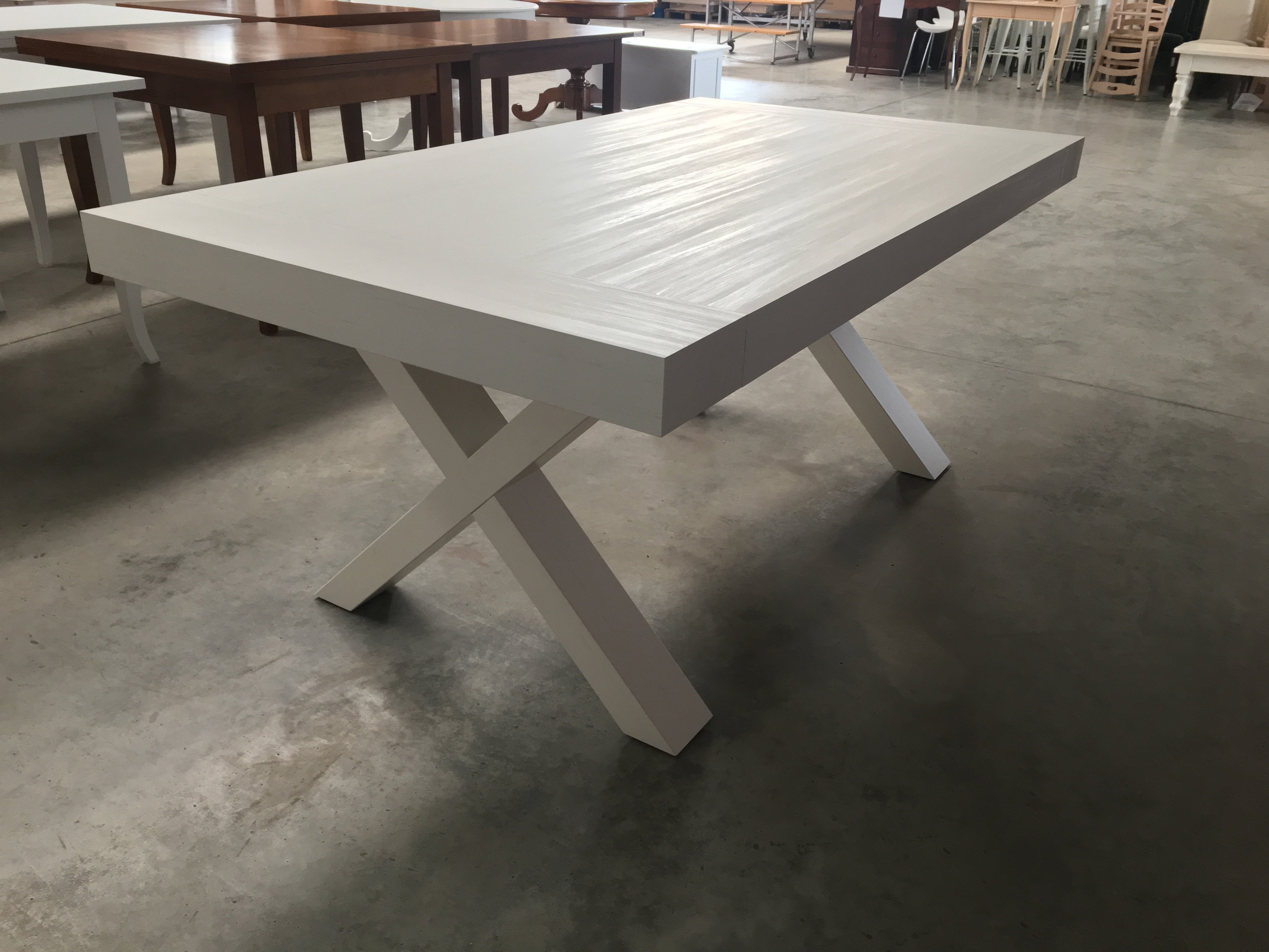 Tavolo rettangolare allungabile tinta bianco consumato naturale 180x100x77