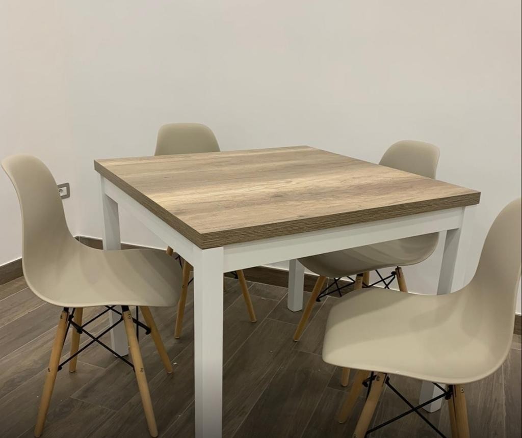 Tavolo rovere laminato allungabile a libro 90x90 h.78