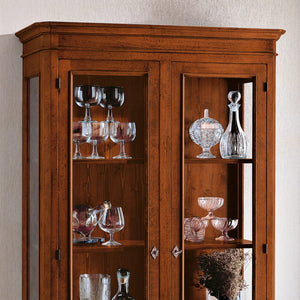 Vetrina classica in legno massello 2 porte tinta noce l.102 p.42 h.191