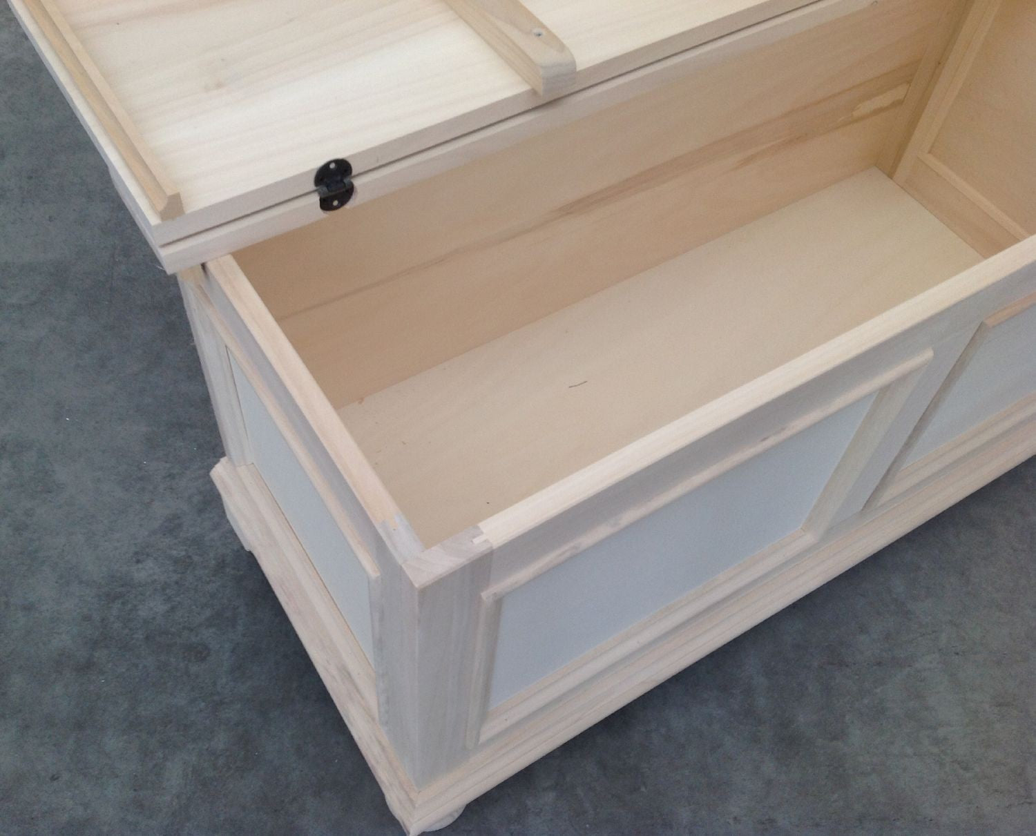 Cassapanca in legno grezza l.100 p.44 h.51 (1109) - Mobili 2G