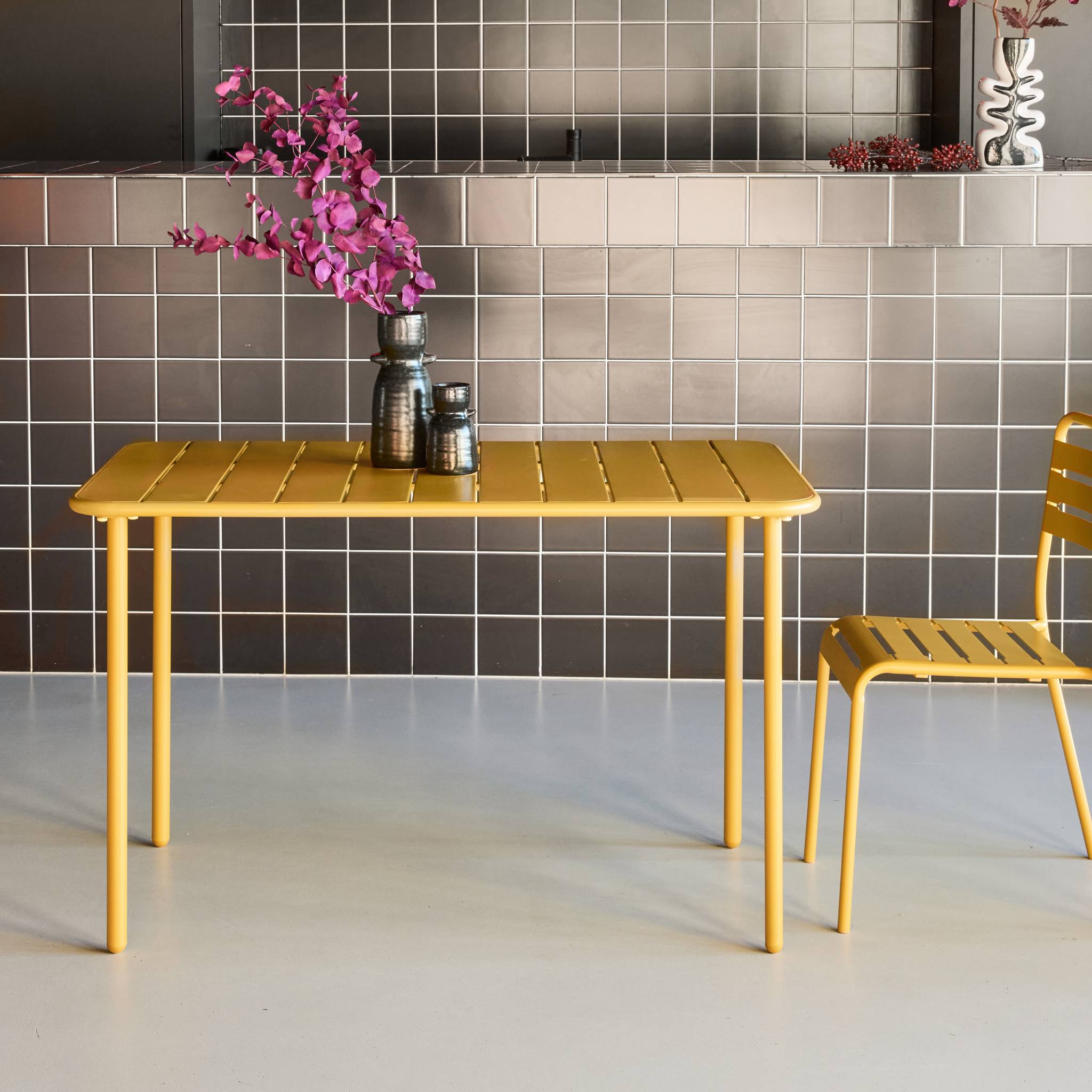 Tavolo da giardino in metallo a 4 posti, ocra