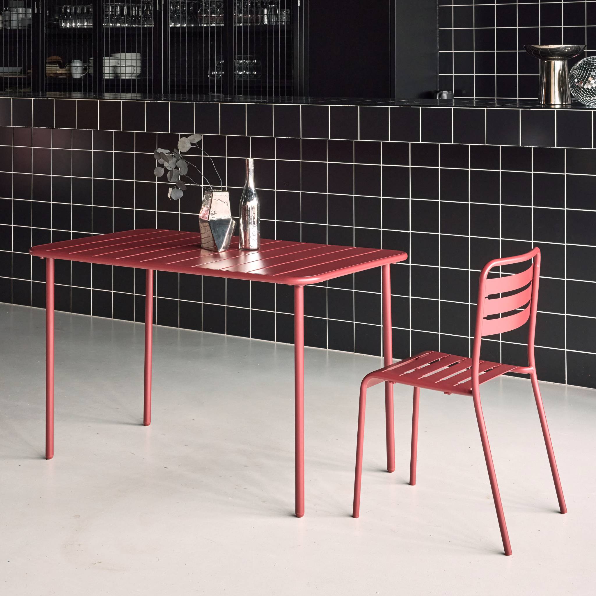 Tavolo da giardino in metallo a 4 posti, terra di siena