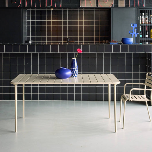 Tavolo da giardino in metallo, 6-8 posti a sedere, beige