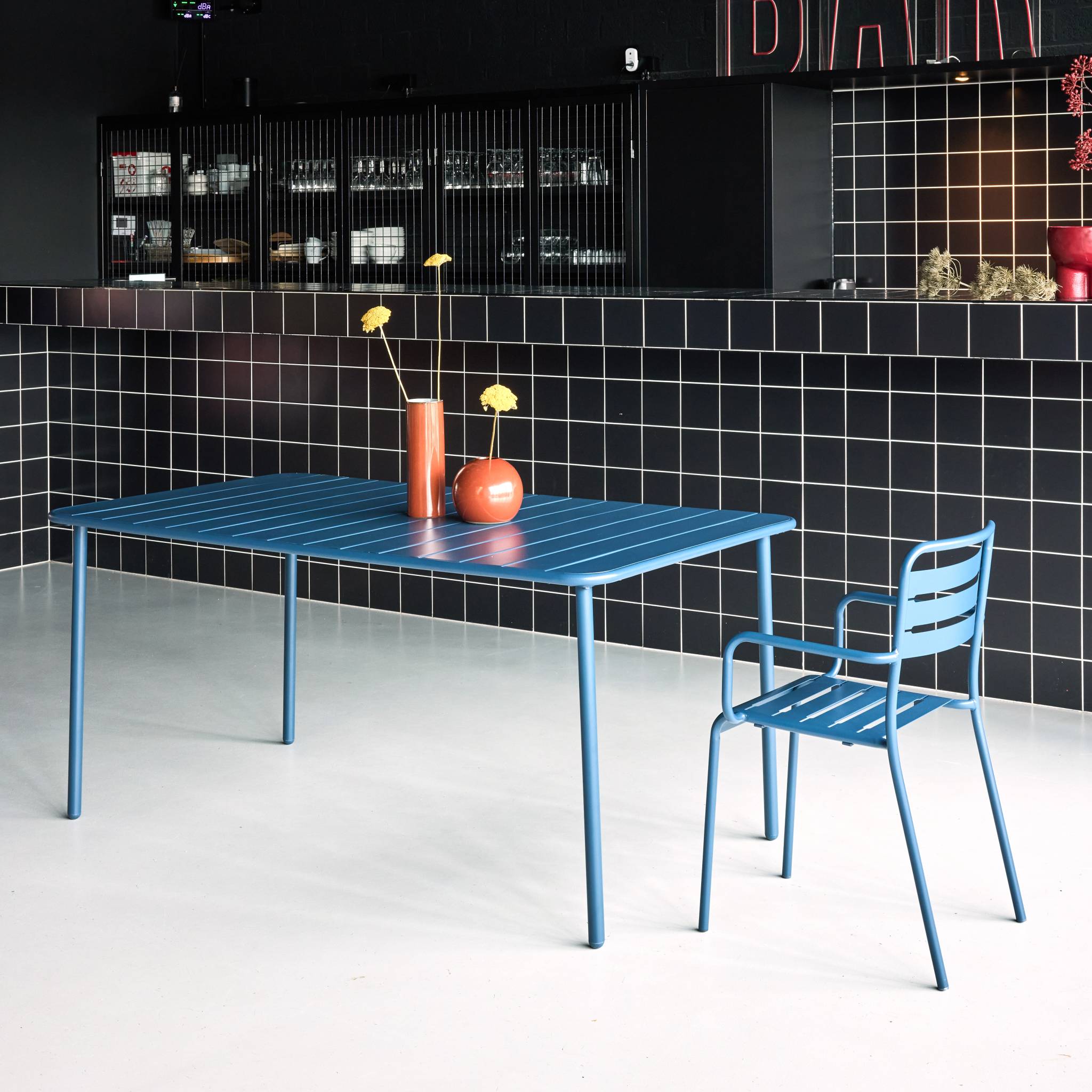 Tavolo da giardino in metallo, 6-8 posti a sedere, blu navy