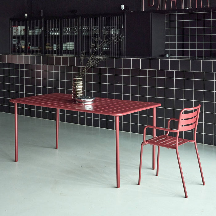 Tavolo da giardino in metallo, 6-8 posti a sedere, terra di siena