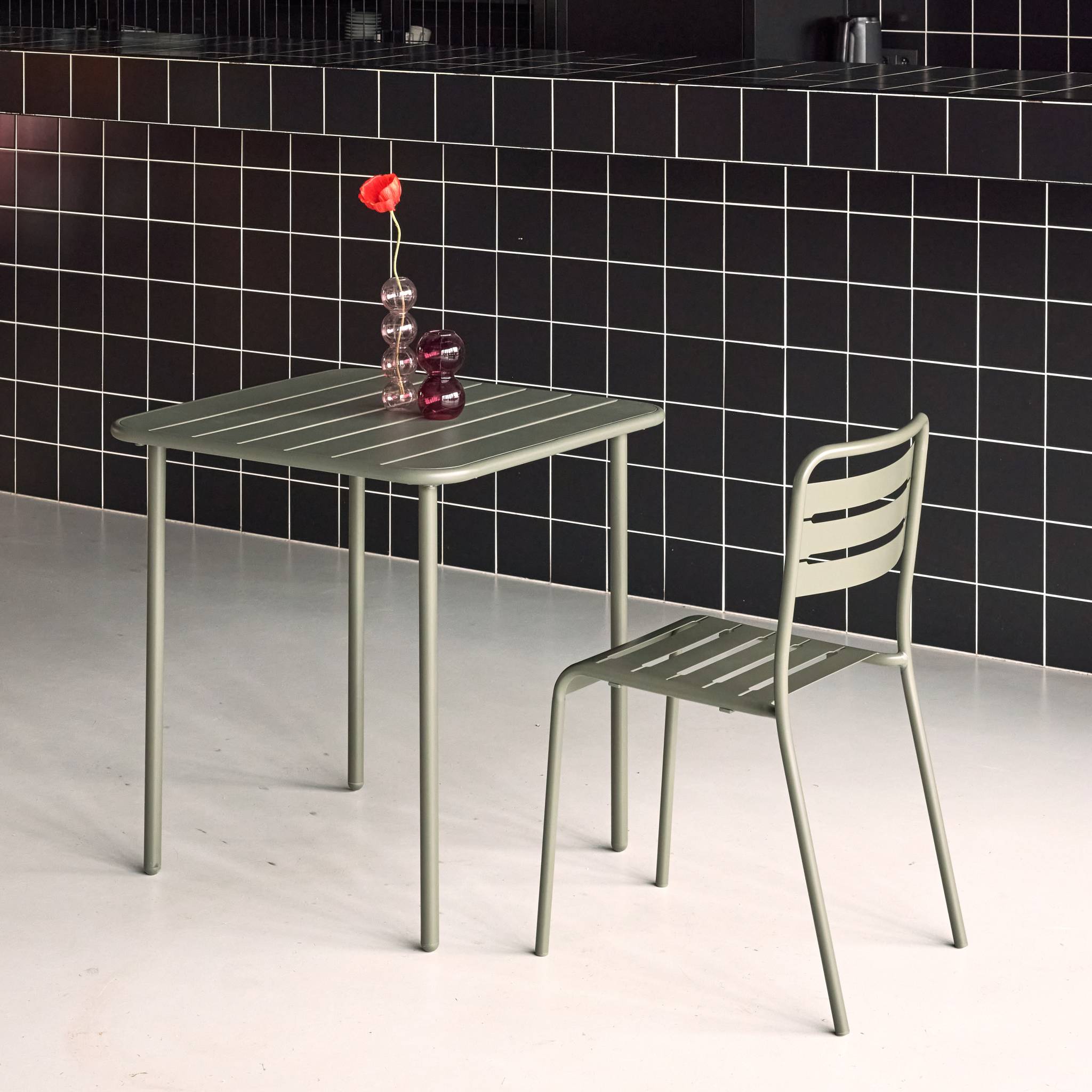 Tavolo da giardino in metallo, 2 posti, verde kaki