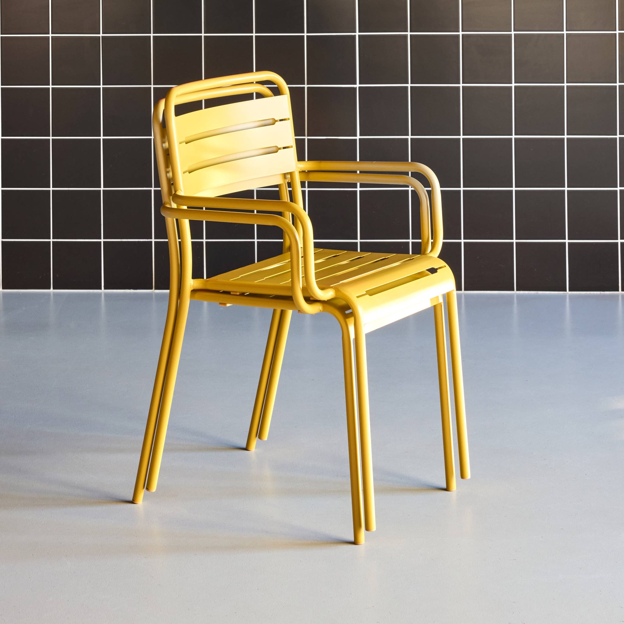 Set di 2 poltrone da giardino in acciaio, ocra