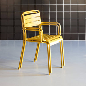 Set di 2 poltrone da giardino in acciaio, ocra