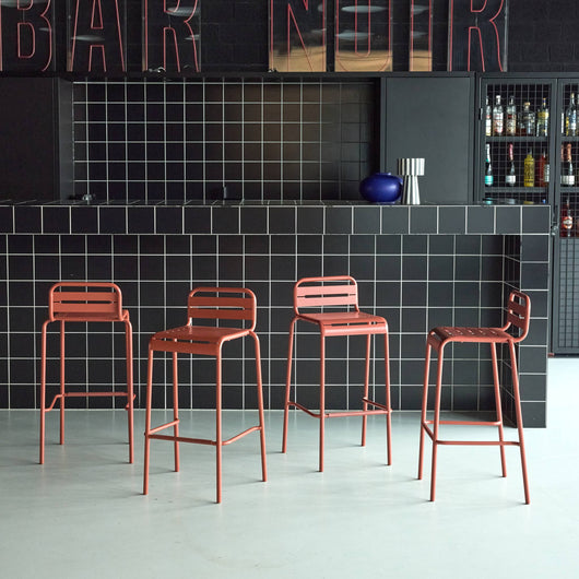 Set di 4 sedie da bar da giardino in acciaio, terracotta