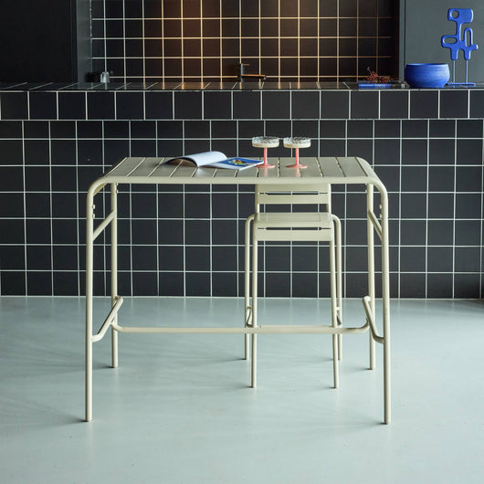 Tavolo da giardino a 4 posti in metallo, beige