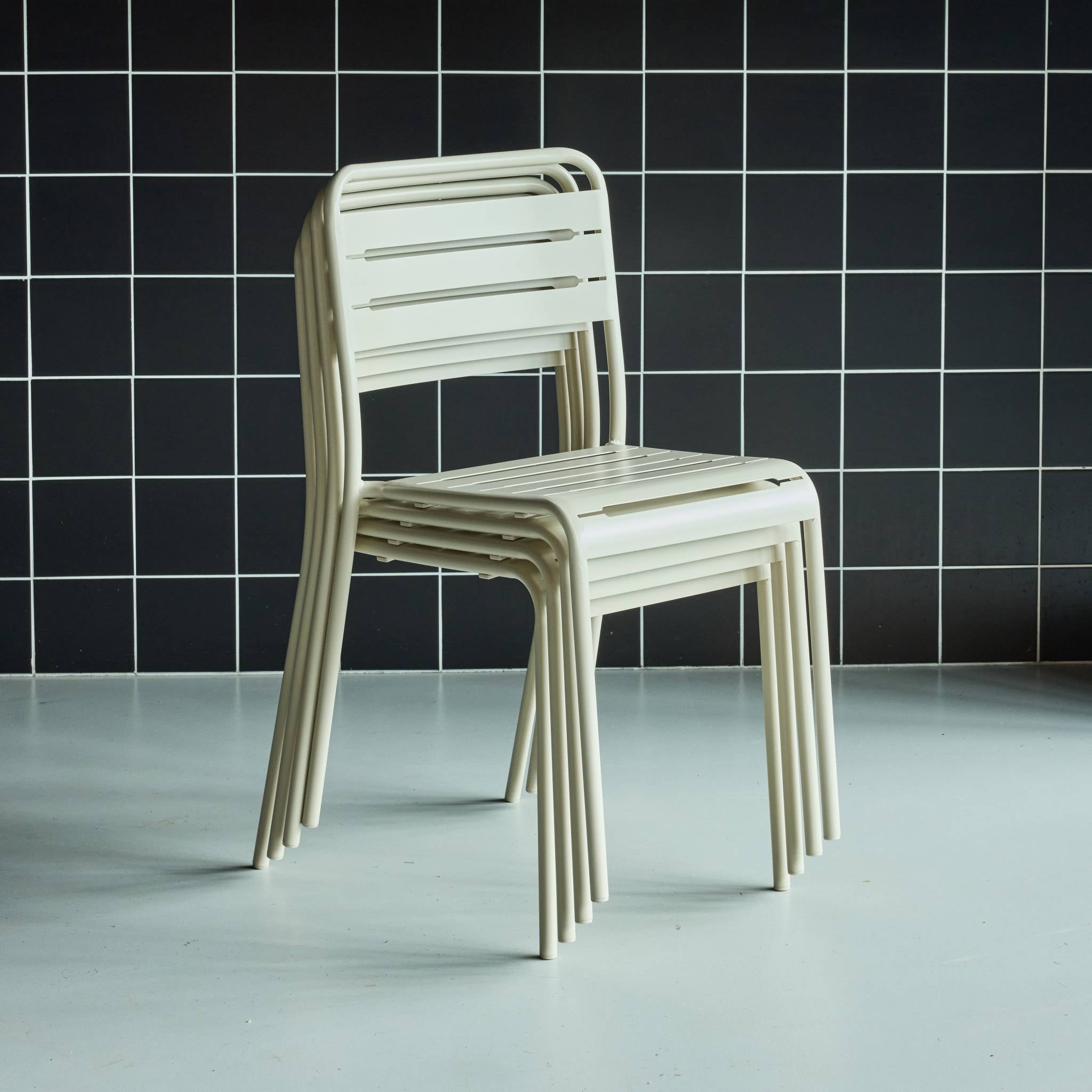 Set di 4 sedie da giardino in acciaio, beige