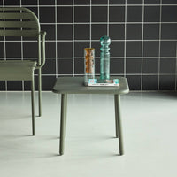 Tavolino da giardino quadrato in acciaio, verde kaki