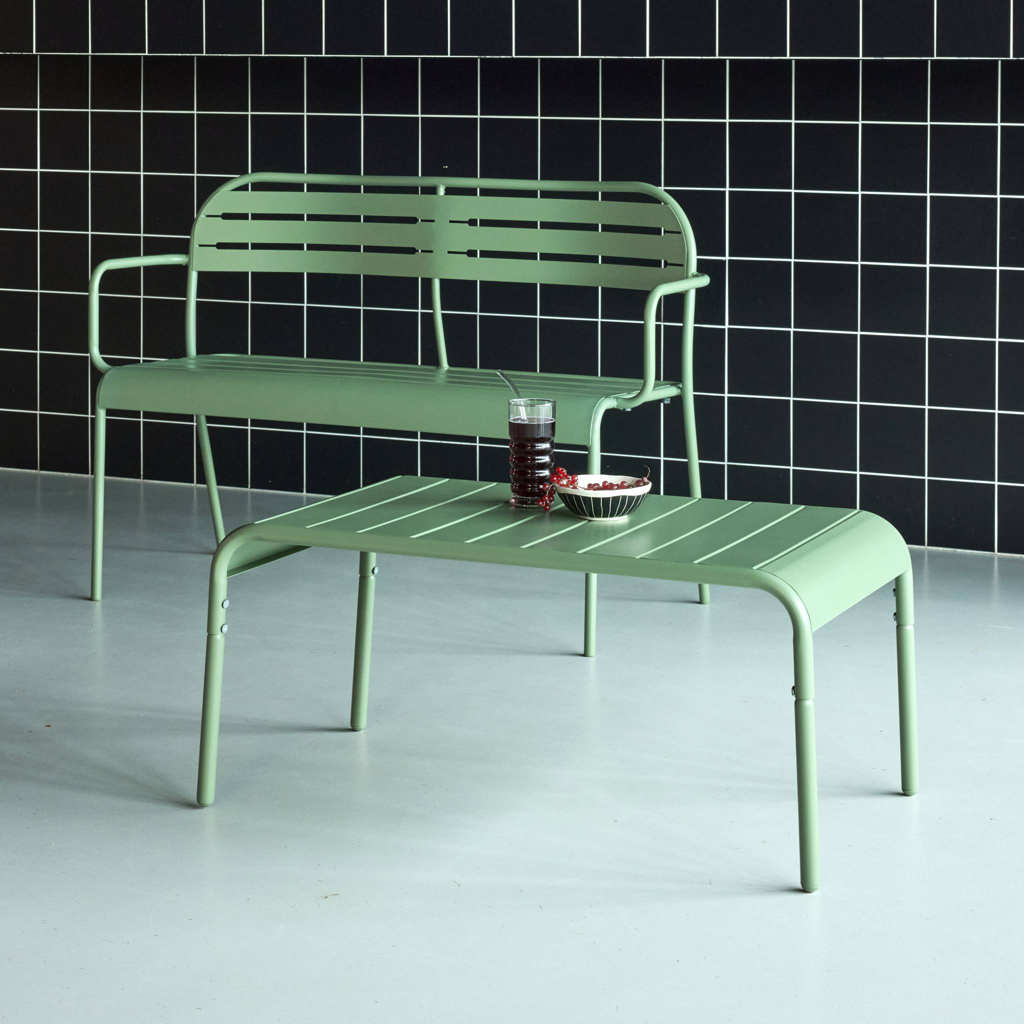 Tavolino da giardino rettangolare in acciaio, verde