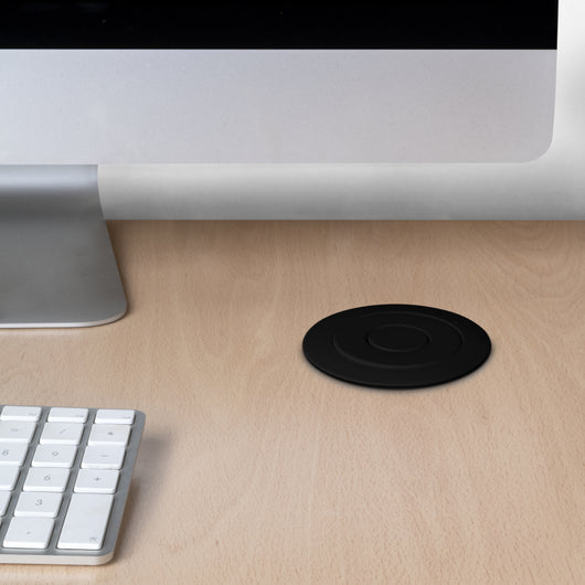 Multiconnettore estraibile Vertikal, EU, Verniciato nero, Tecnoplastica e Alluminio.