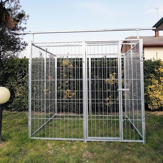 Recinto per cani perimetro e predisposizione alla copertura box modulare metri 2 x 2 viteria compresa
