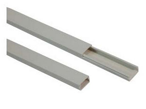 canalina bianca con coperchio avvolgente non adesiva - mm.18x18x200h. cod:ferx.fer90339